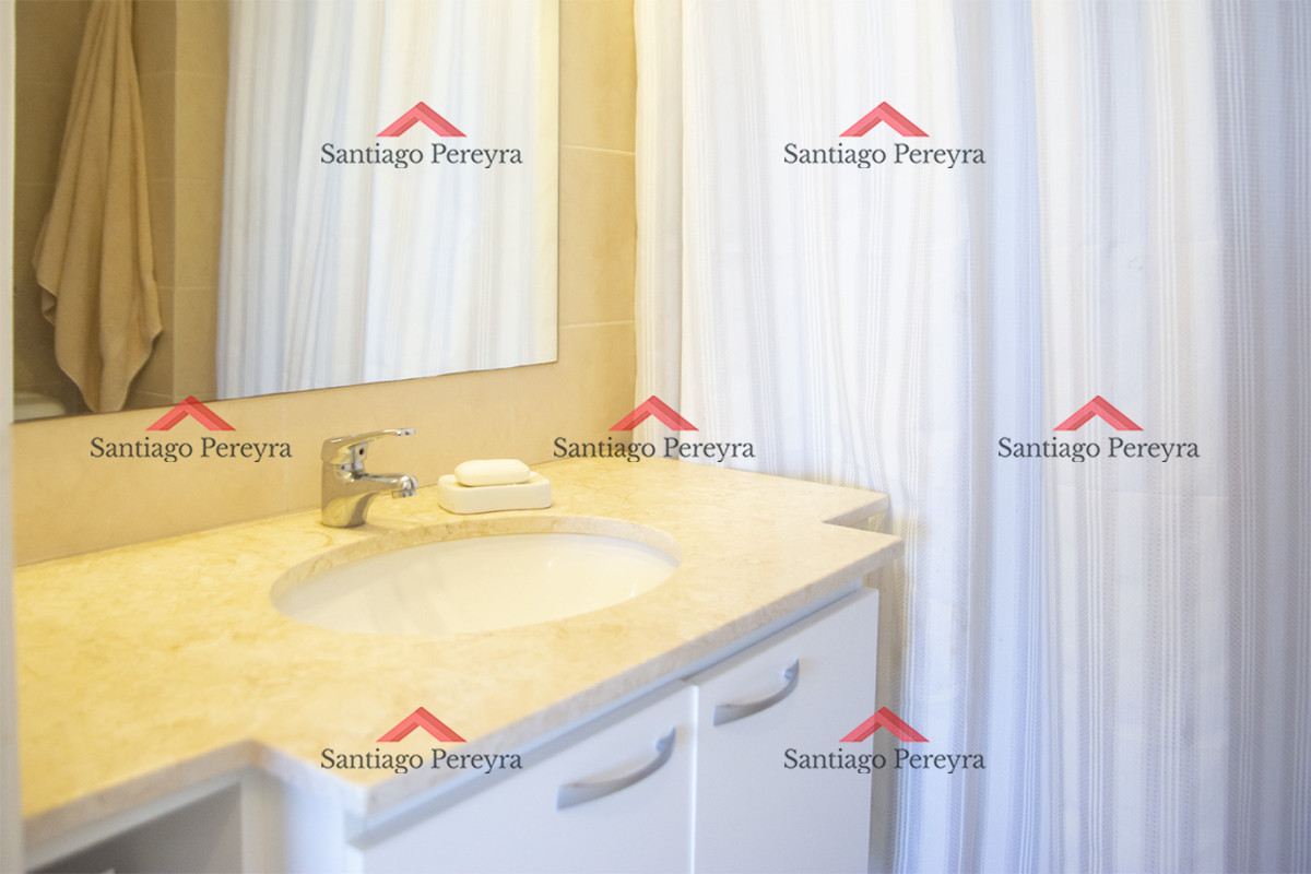 Apartamento ID.16867 - Vende apto de 2 dormitorios con vista al mar en Punta del este