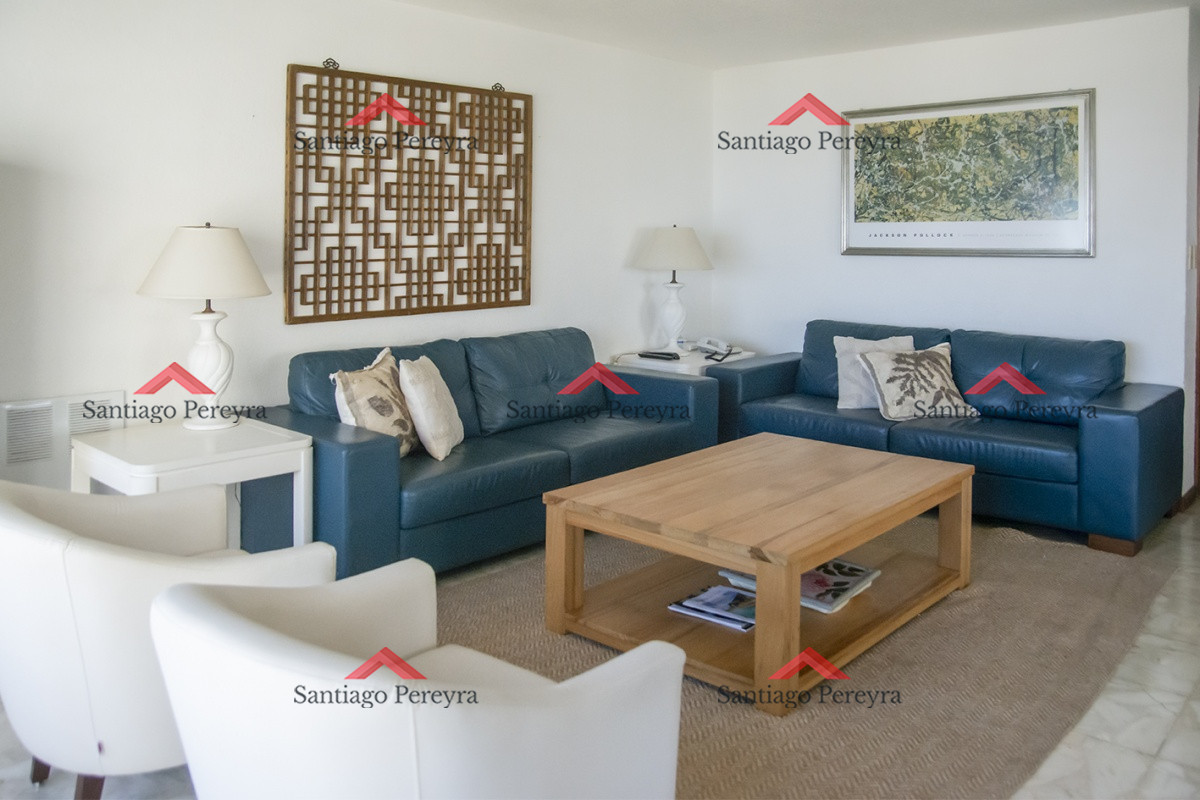 Apartamento ID.15238 - Apartamento en venta, Torre Fragata con hermosa vista al mar.
