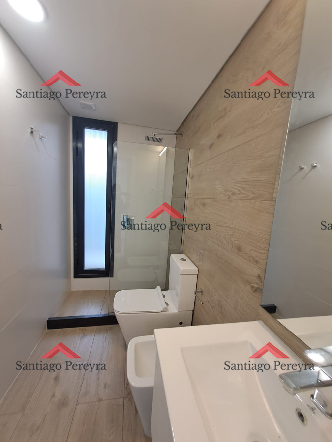 Apartamento ID.16372 - Espectacular departamento de 3 dormitorios frente al mar. Walmer Lagoon