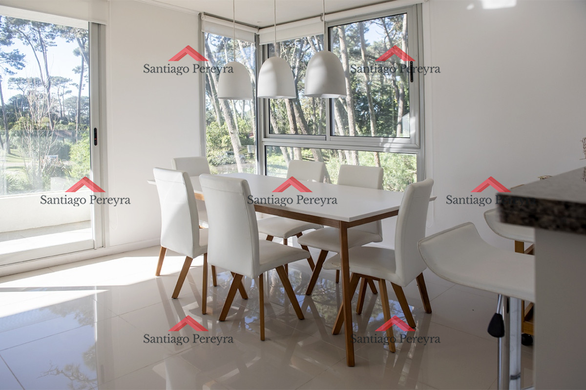 Apartamento ID.15268 - Apartamento en venta en Avenue Roosevelt, 2 dormitorios, bajos gastos comunes 