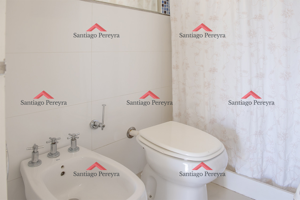 Apartamento ID.15803 - Apartamento en Venta de 2 dormitorios en Edificio Panorama , Punta del este 