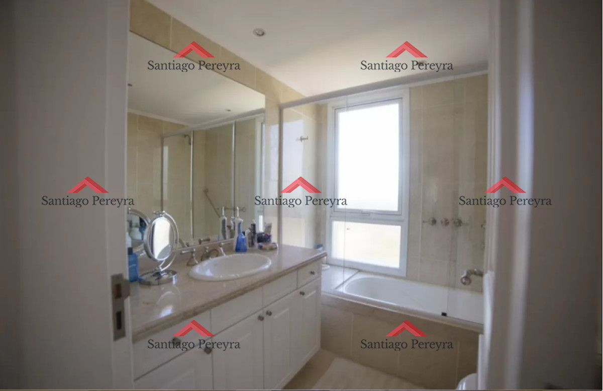 Apartamento ID.7983 - Excelente apartamento en playa Mansa