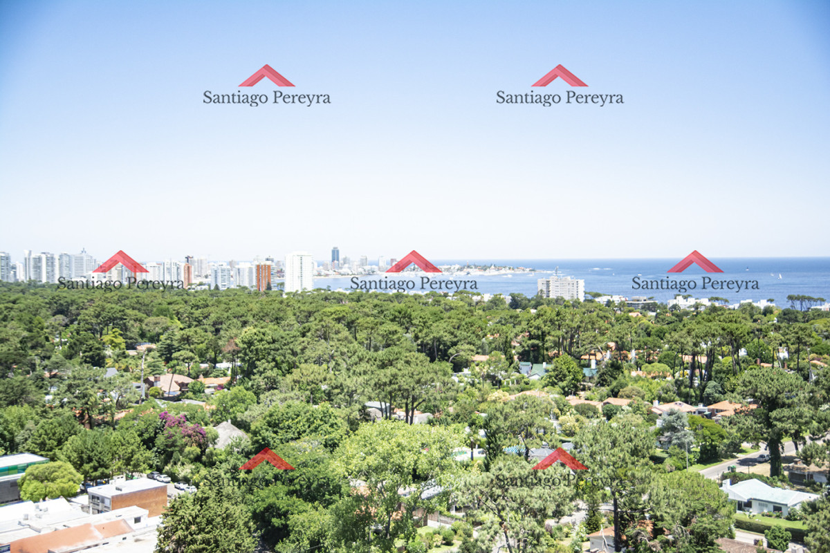 Apartamento ID.16867 - Vende apto de 2 dormitorios con vista al mar en Punta del este