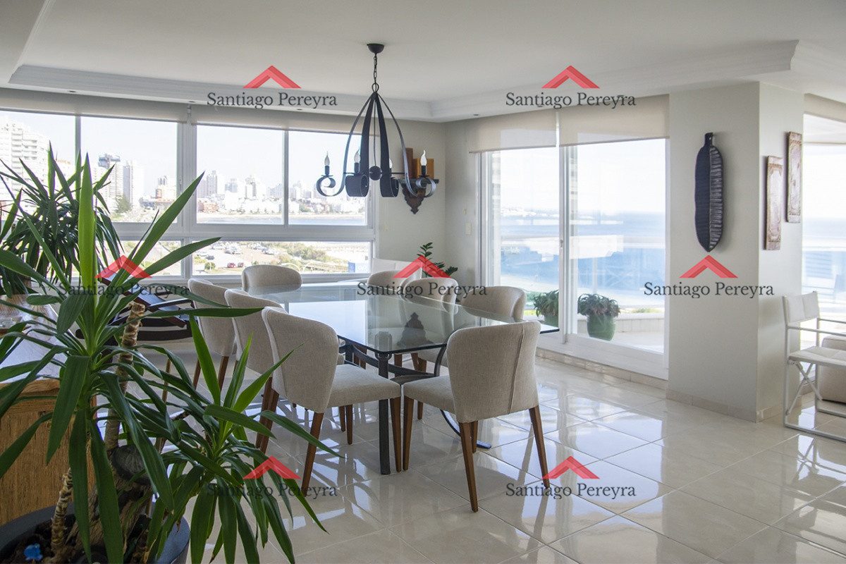 Apartamento ID.8232 - Hermoso Departamento en venta de 3 dormitorios.