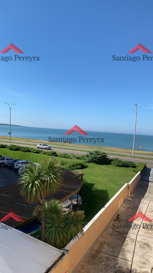 Apartamento ID.13148 - Venta Apartamento de 2 dormitorios en Pinares, Punta del Este. Frente al mar!
