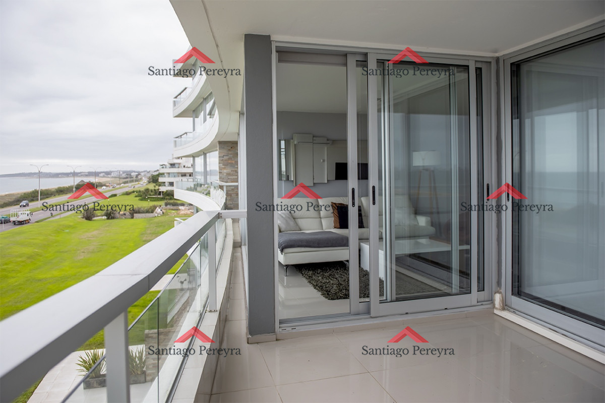 Apartamento ID.15910 - Departamento de 3 dormitorios en venta. Gran Oportunidad en Playa Mansa.