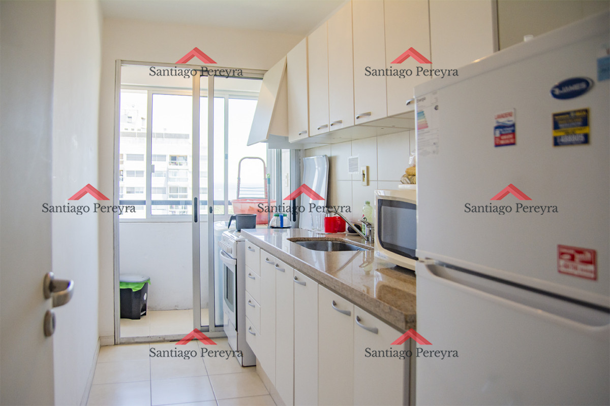 Apartamento ID.16867 - Vende apto de 2 dormitorios con vista al mar en Punta del este