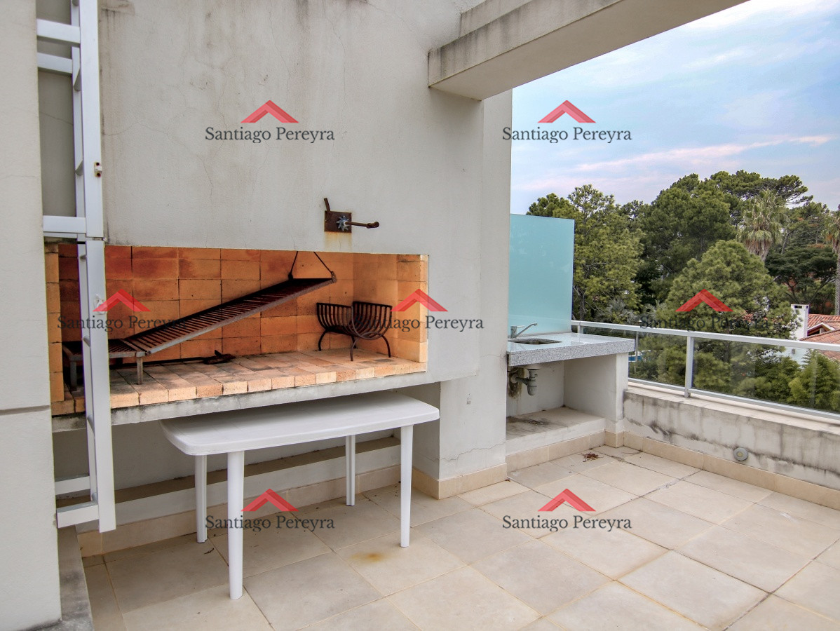 Apartamento ID.17053 - PH en playa mansa , departamento en Edificio Monet de 2 dormitorios, Punta Del Este