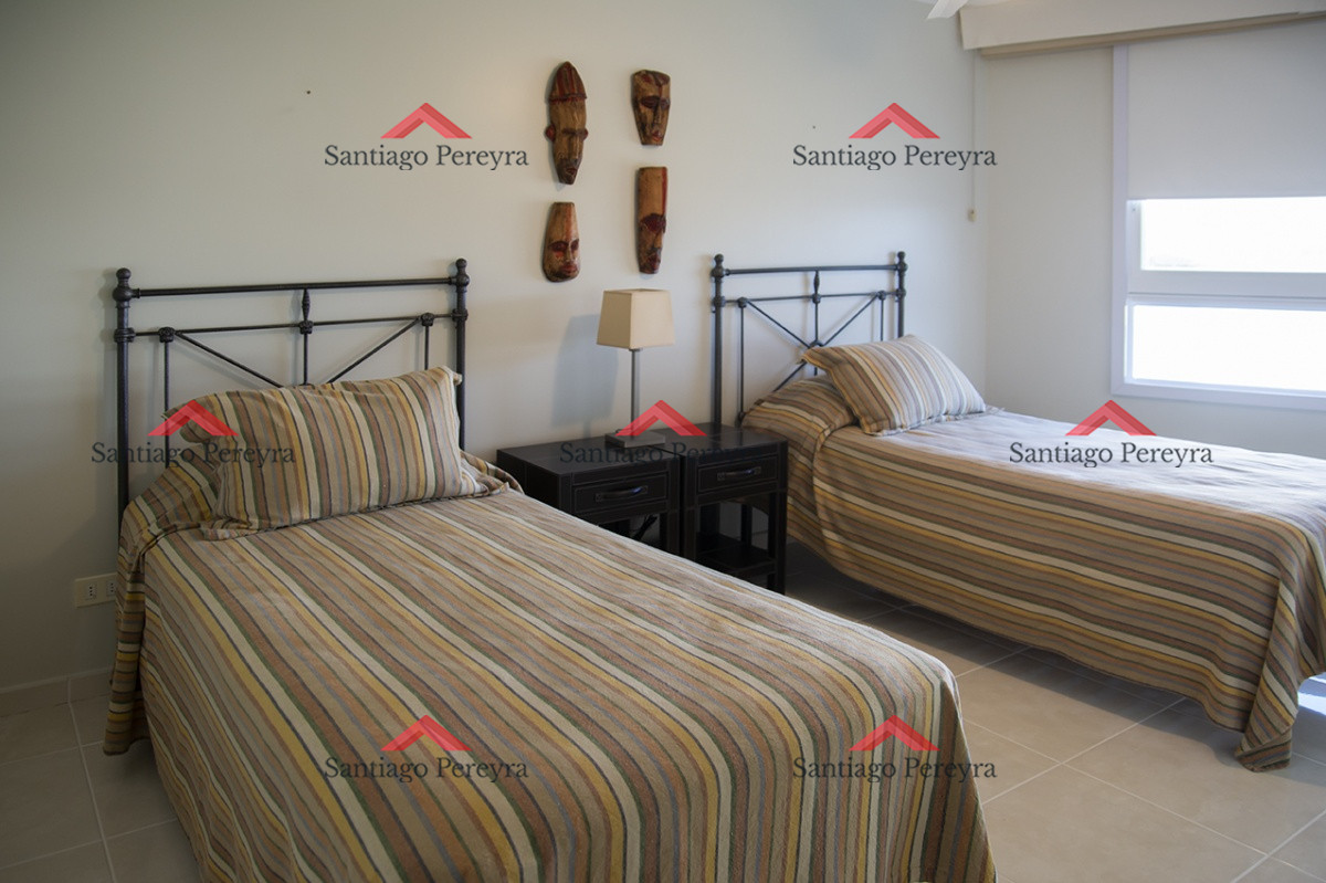Apartamento ID.8232 - Hermoso Departamento en venta de 3 dormitorios.