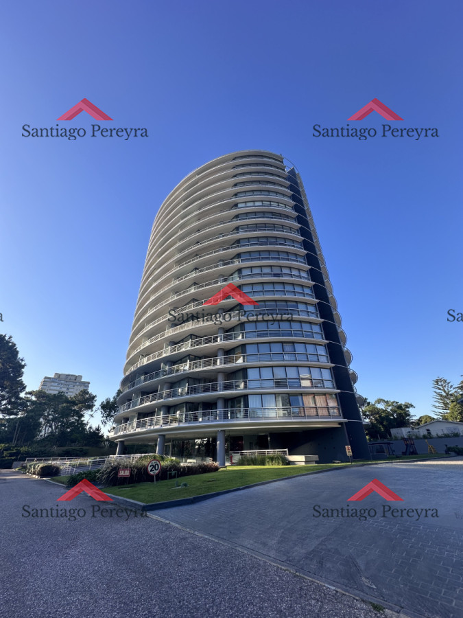 Apartamento ID.16137 - Vende apartamento de 1 dormitorio y medio en Tressesenta, Punta del Este