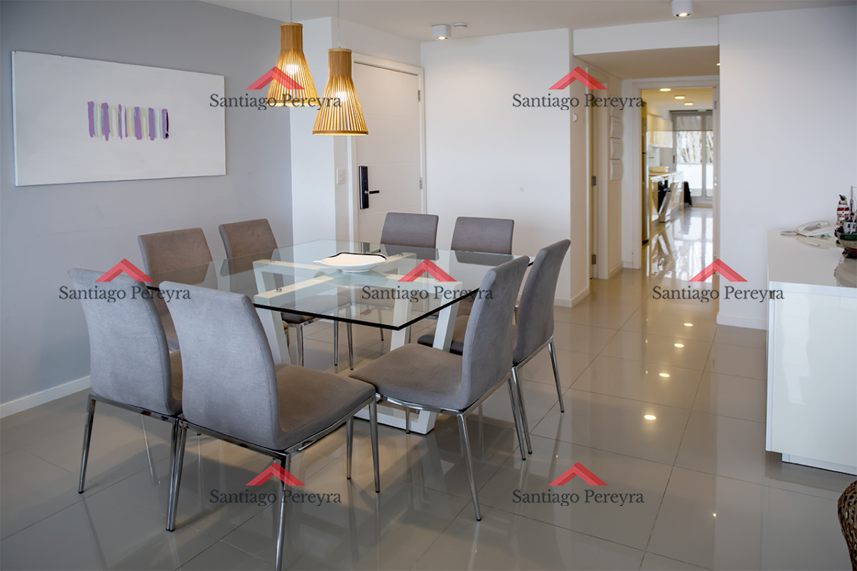 Apartamento ID.15910 - Departamento de 3 dormitorios en venta. Gran Oportunidad en Playa Mansa.