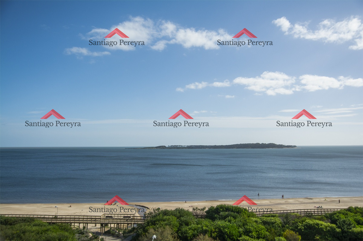 Apartamento ID.8232 - Hermoso Departamento en venta de 3 dormitorios.