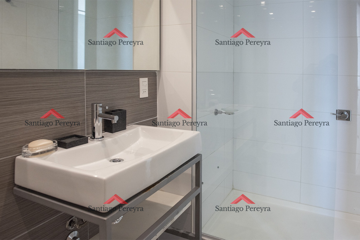 Apartamento ID.16241 - Vende departamento de 3 suites en Punta del Este.