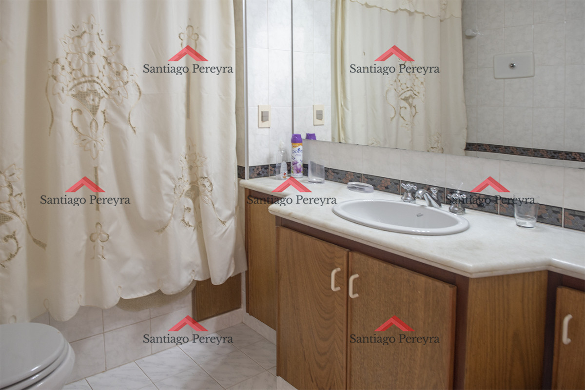 Apartamento ID.16562 - Vende departamento de 3 dormitorios en Ocean Tower, Punta del Este 