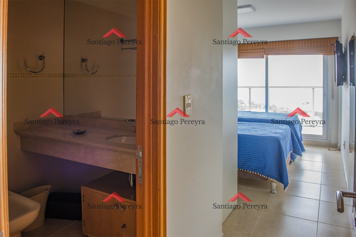 Apartamento ID.14767 - Sea and Forest 3 dormitorios en venta a pasos del mar, playa mansa 