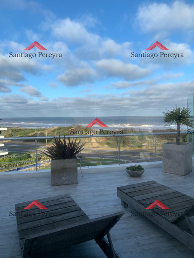 Apartamento ID.8250 - Hermoso Penthouse frente al mar.