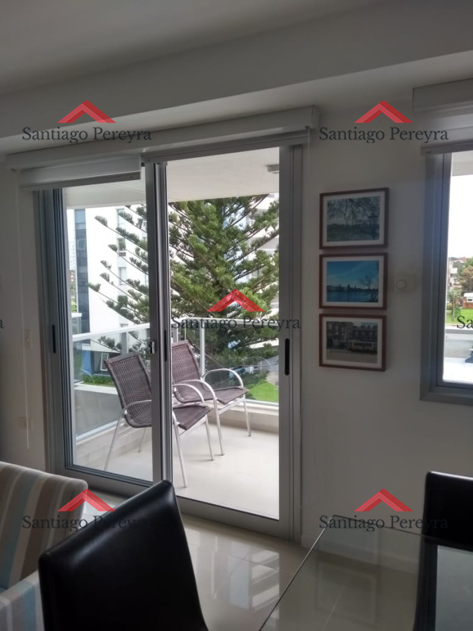 Apartamento ID.15490 - Vende apartamento de 2 dormitorios y medio, Punta del Este 