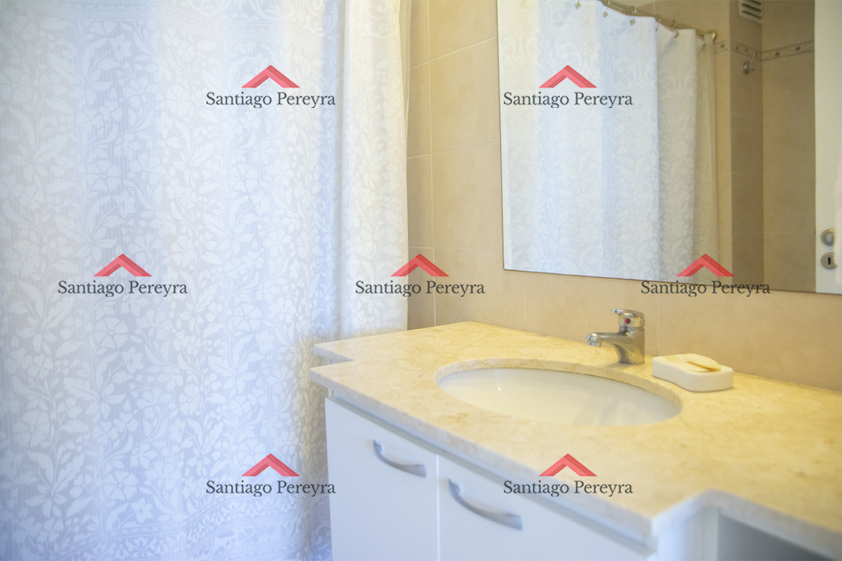 Apartamento ID.16867 - Vende apto de 2 dormitorios con vista al mar en Punta del este