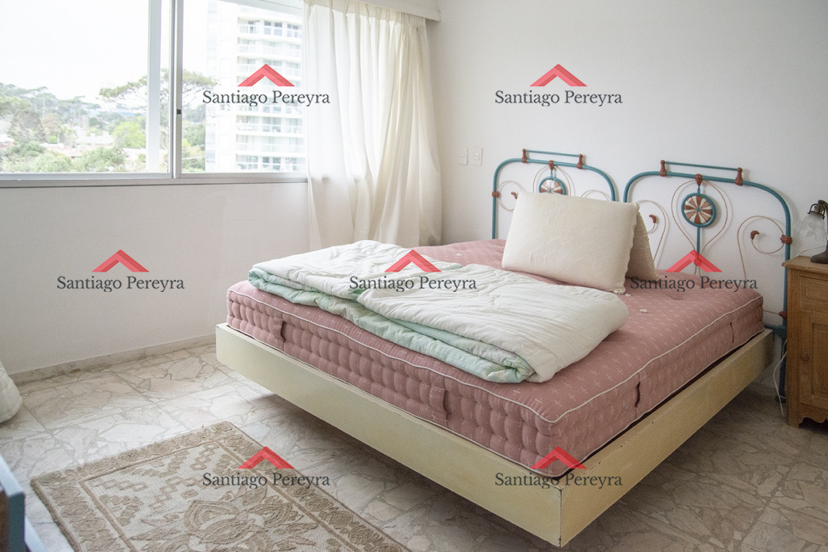 Apartamento ID.8236 - Amplia planta en primera línea al mar