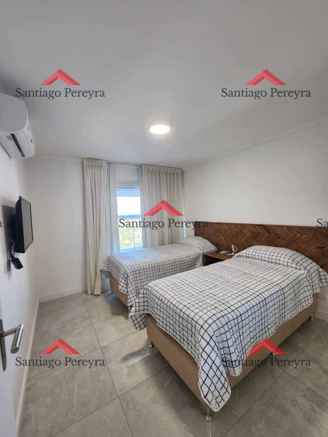 Apartamento ID.14045 - MIAMI BOULEVARD, Punta del Este, Playa mansa, 2 dormitorios