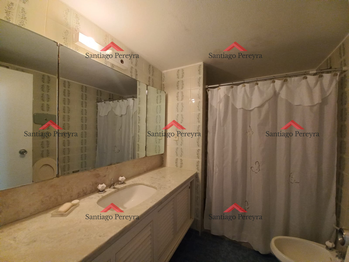 Apartamento ID.13403 - Complejo Lincoln center , Apartamento sobre playa mansa en venta