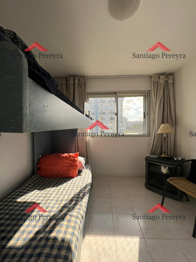Apartamento ID.12849 - Venta Apartamento de 2 dormitorios en zona Roosevelt