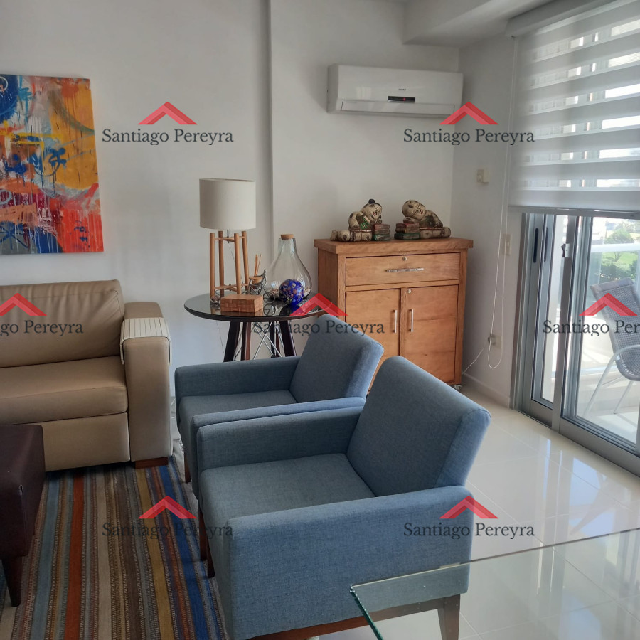 Apartamento ID.15490 - Vende apartamento de 2 dormitorios y medio, Punta del Este 