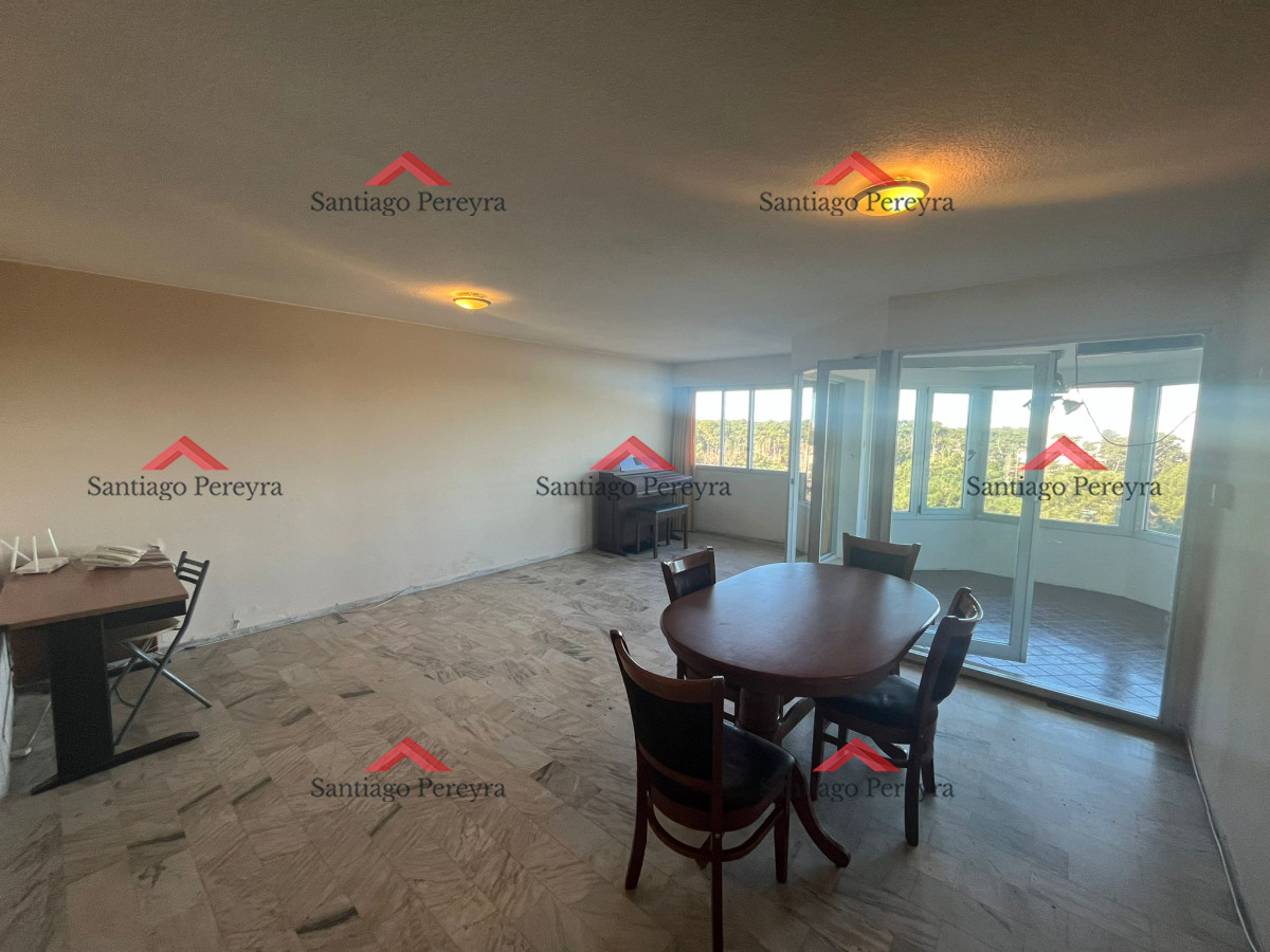 Apartamento ID.12795 - VENDE APARTAMENTO DE 3 DORMITORIOS EN TORRE DE CATEGORÍA, EDIFICIO ROOSEVELT CENTER, PUNTA DEL ESTE.