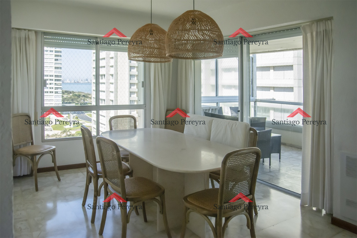 Apartamento ID.15238 - Apartamento en venta, Torre Fragata con hermosa vista al mar.