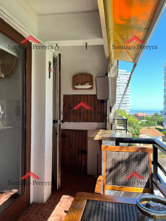 Apartamento ID.15881 - Vende apartamento de 1 dormitorio con parrillero, Punta del Este