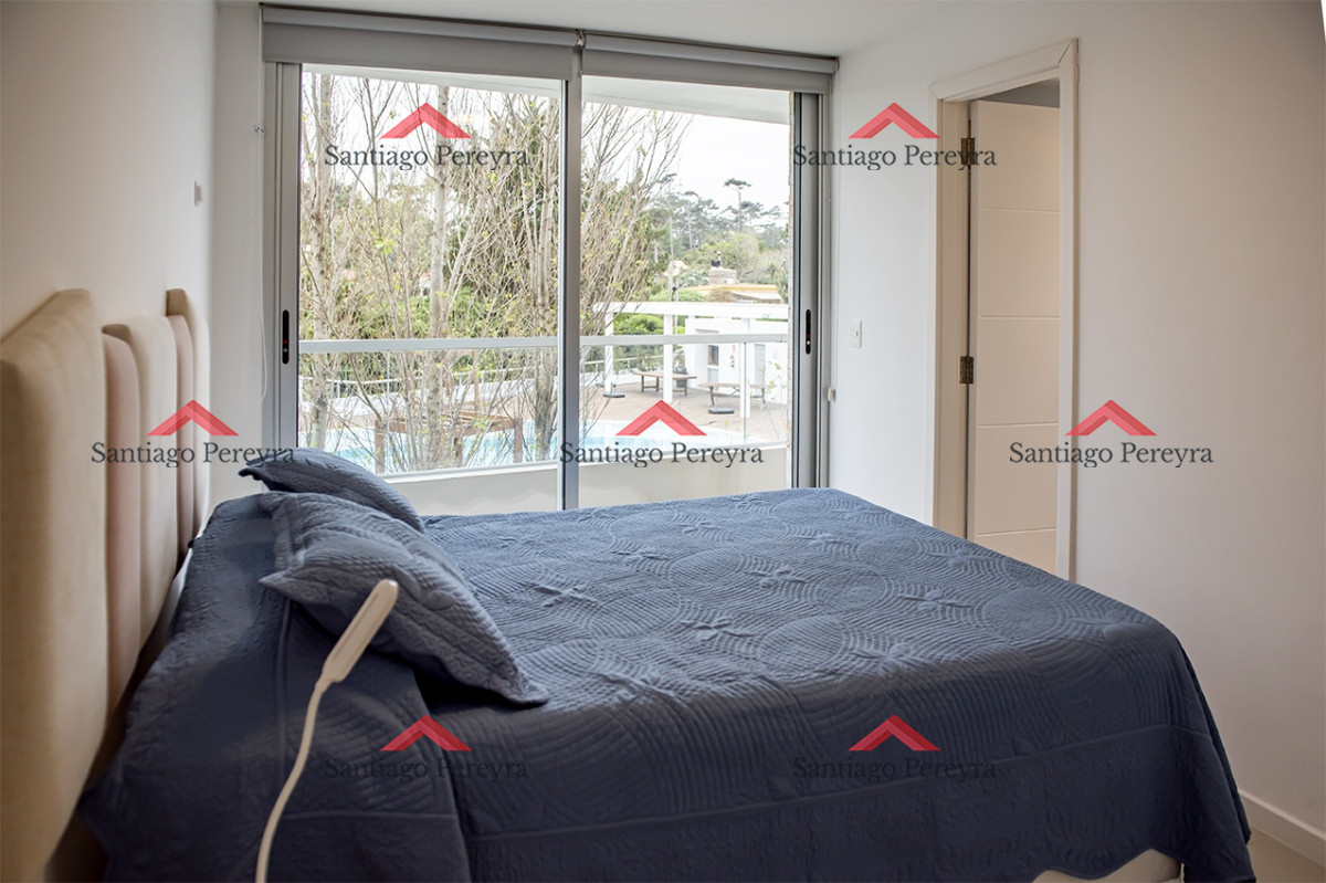 Apartamento ID.15910 - Departamento de 3 dormitorios en venta. Gran Oportunidad en Playa Mansa.
