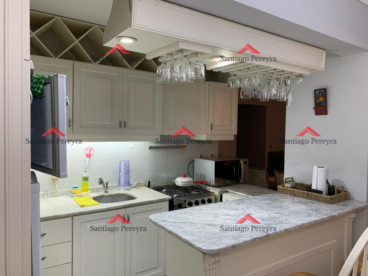 Apartamento ID.13148 - Venta Apartamento de 2 dormitorios en Pinares, Punta del Este. Frente al mar!