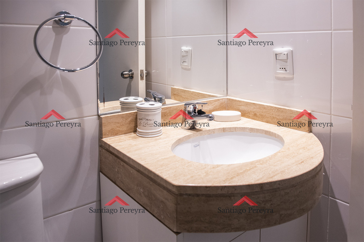 Apartamento ID.16166 - Oportunidad. Vende departamento de 2 dormitorios en Punta del Este