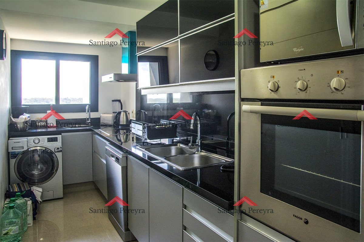 Apartamento ID.16242 - Departartamento de 3 dormitorios en venta en Torre One