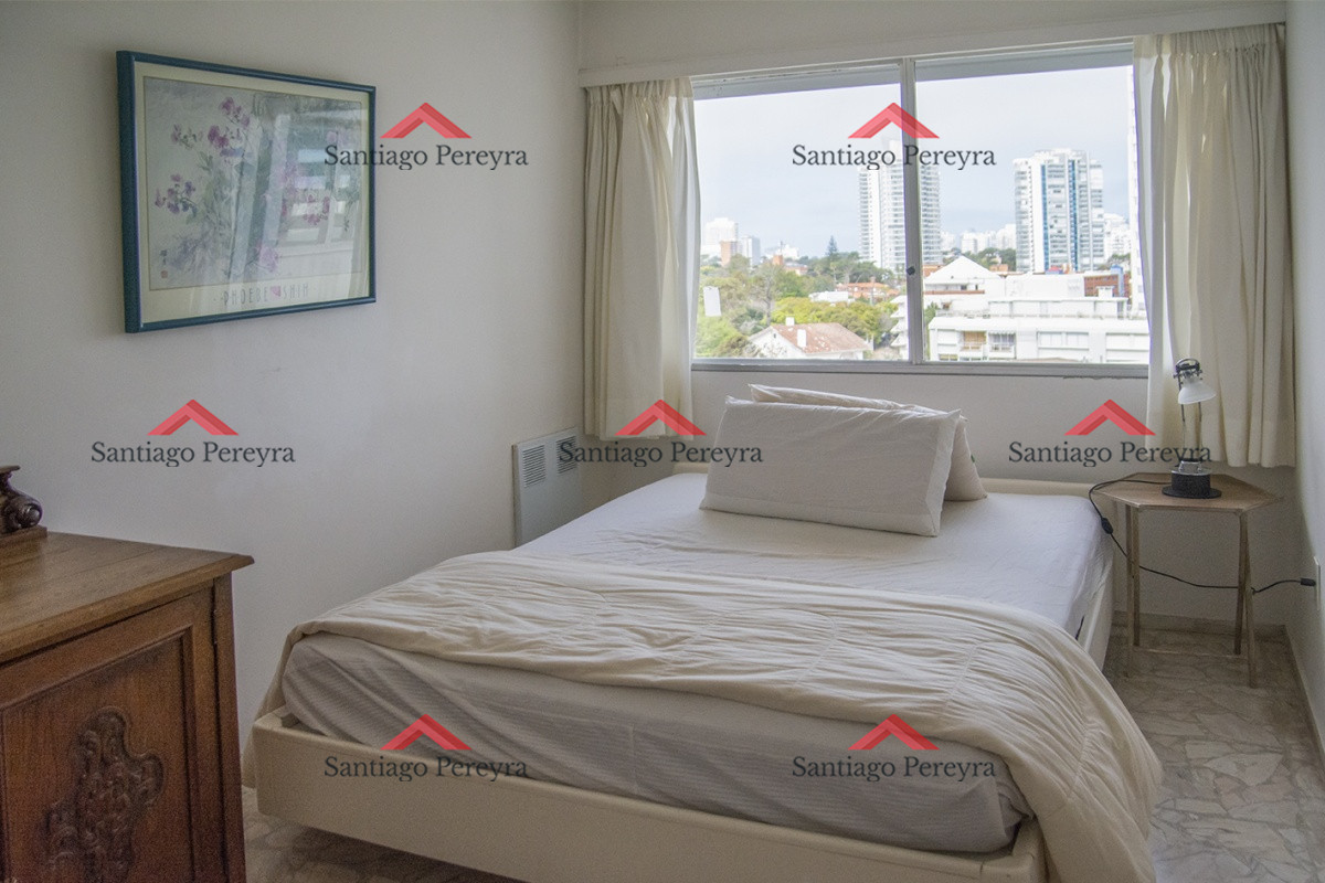 Apartamento ID.8236 - Amplia planta en primera línea al mar