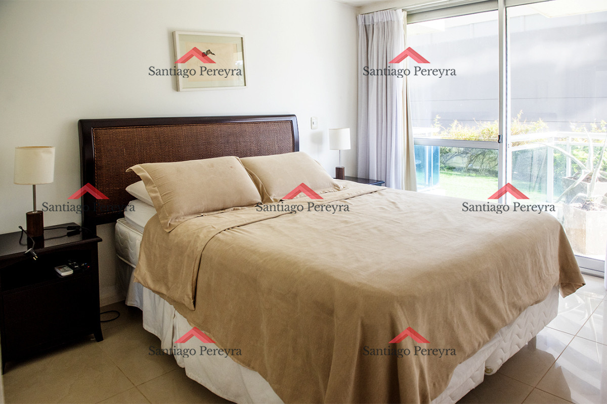 Apartamento ID.16166 - Oportunidad. Vende departamento de 2 dormitorios en Punta del Este