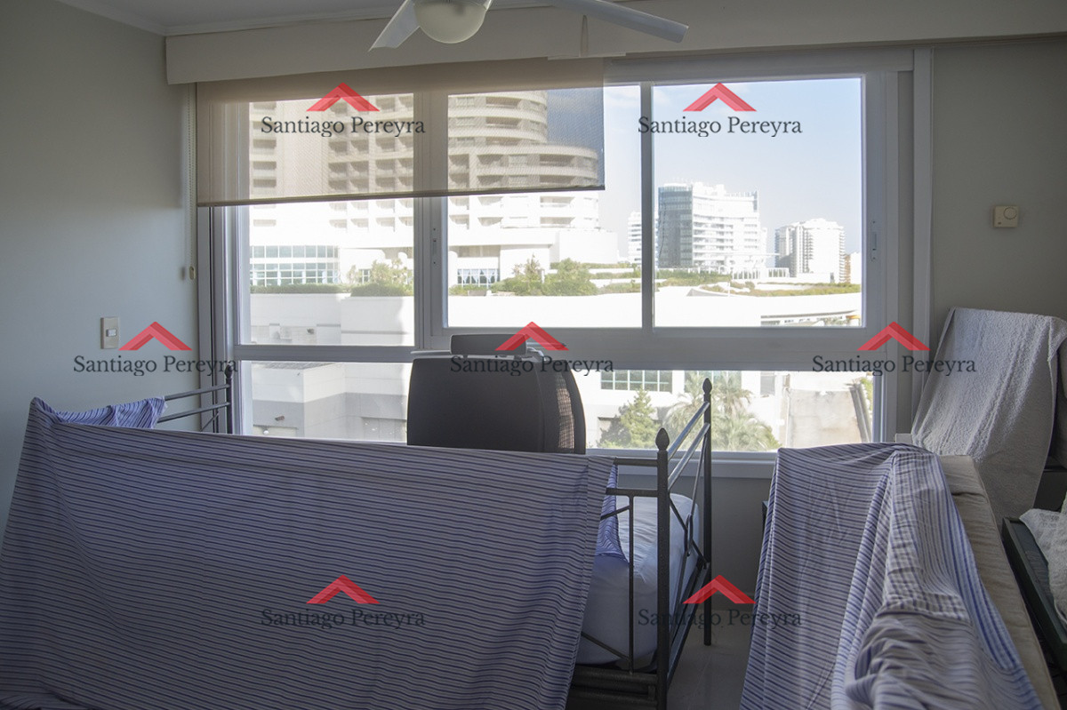 Apartamento ID.8232 - Hermoso Departamento en venta de 3 dormitorios.