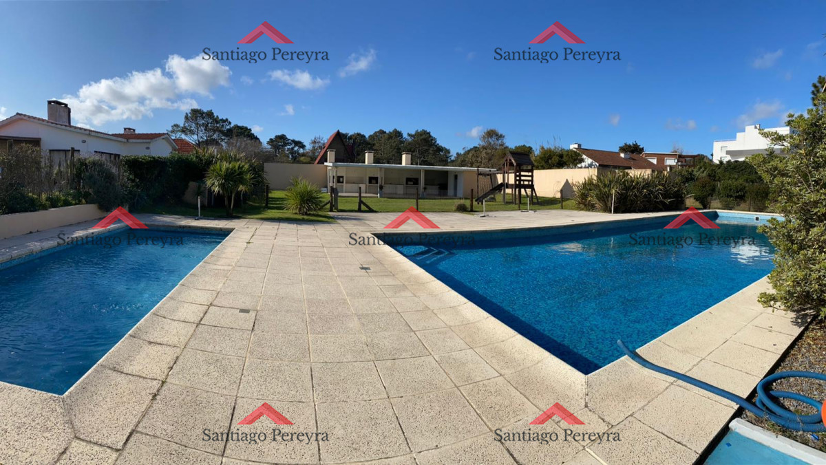 Apartamento ID.13148 - Venta Apartamento de 2 dormitorios en Pinares, Punta del Este. Frente al mar!