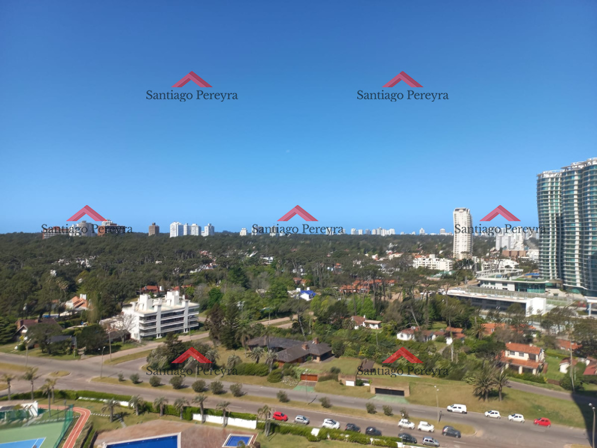 Apartamento ID.13403 - Complejo Lincoln center , Apartamento sobre playa mansa en venta