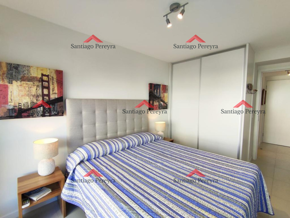 Apartamento ID.12946 - Frente al mar, en excelente ubicación frente a Enjoy, a 50 metros caminando de Playa Mansa. 1 dormitorios con excelente equipamiento.