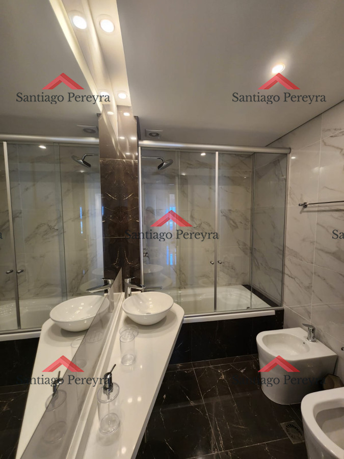 Apartamento ID.14045 - MIAMI BOULEVARD, Punta del Este, Playa mansa, 2 dormitorios
