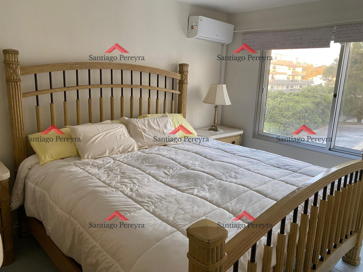 Apartamento ID.13148 - Venta Apartamento de 2 dormitorios en Pinares, Punta del Este. Frente al mar!