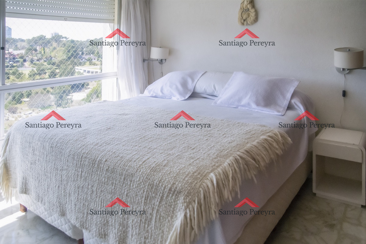 Apartamento ID.15238 - Apartamento en venta, Torre Fragata con hermosa vista al mar.
