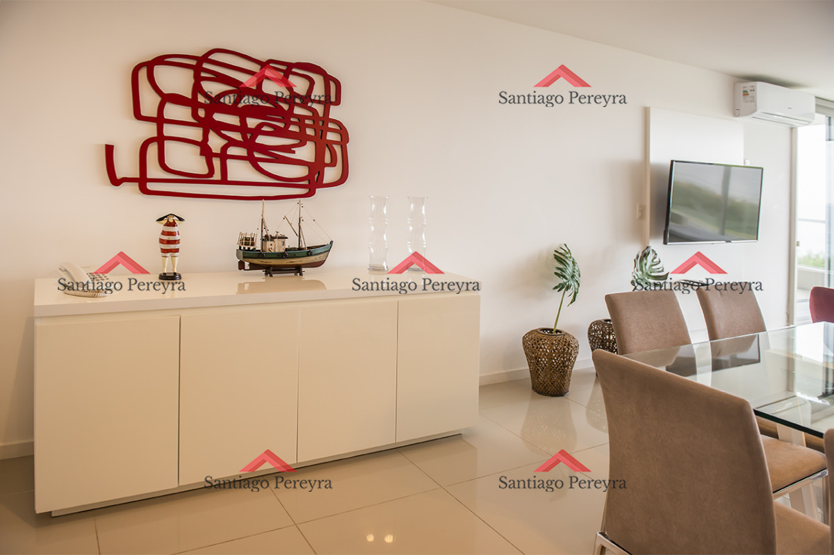 Apartamento ID.15910 - Departamento de 3 dormitorios en venta. Gran Oportunidad en Playa Mansa.