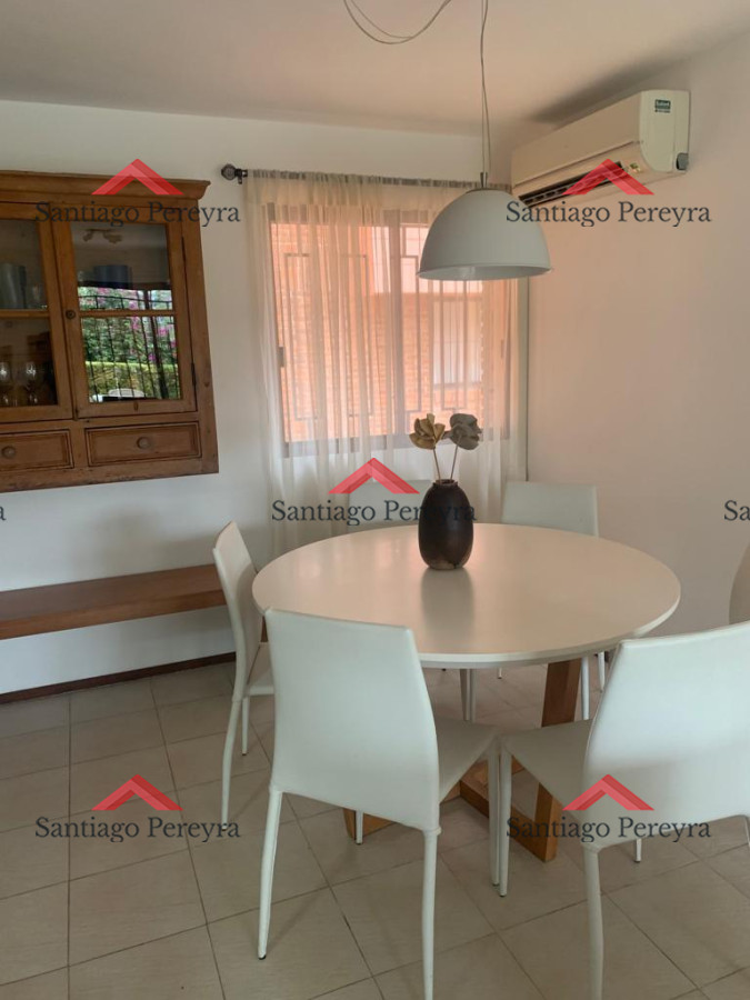 Apartamento ID.14449 - Apartamento de 3 dormitorios, con parrillero y estufa, cerca del mar, Punta del Este