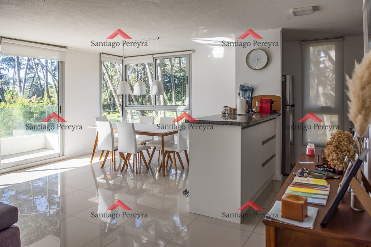 Apartamento ID.15268 - Apartamento en venta en Avenue Roosevelt, 2 dormitorios, bajos gastos comunes 