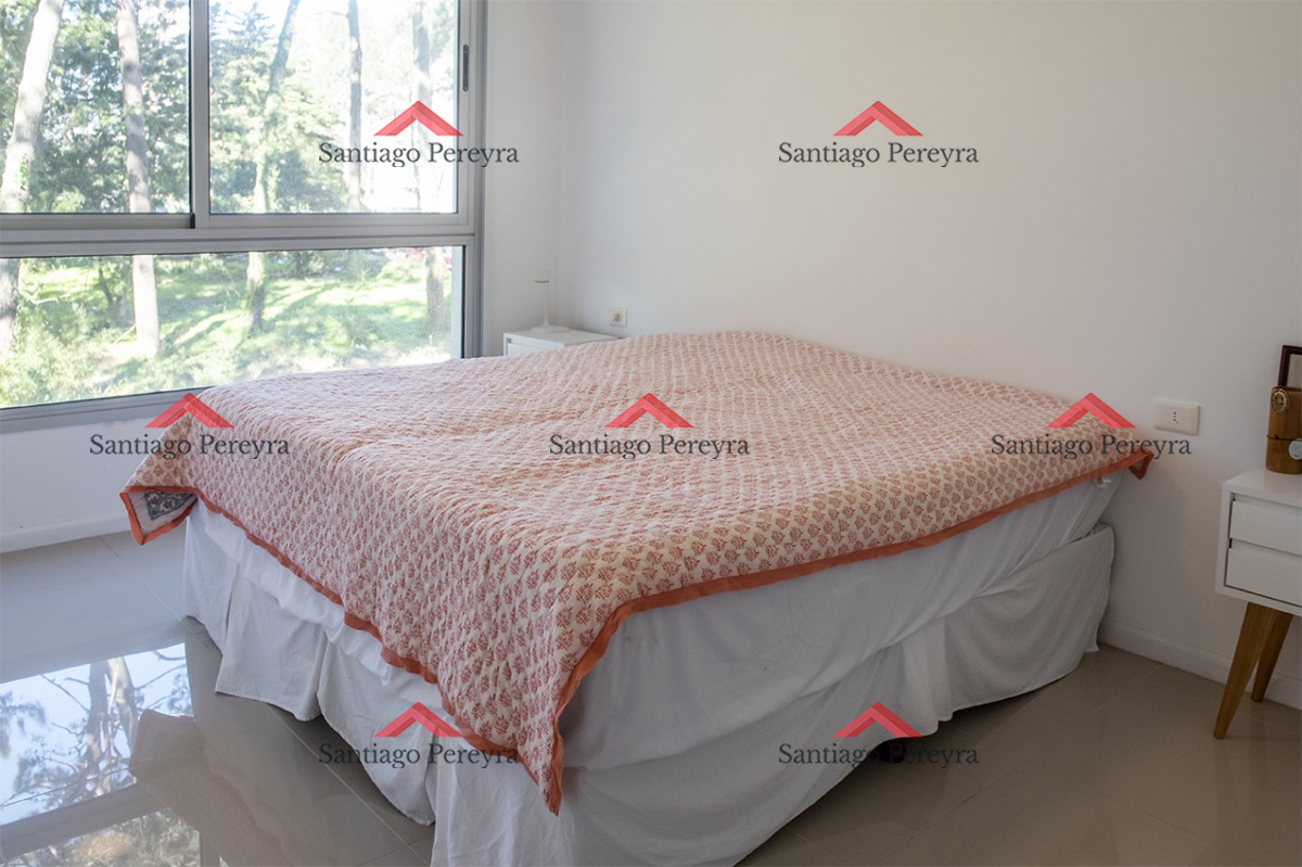 Apartamento ID.15268 - Apartamento en venta en Avenue Roosevelt, 2 dormitorios, bajos gastos comunes 