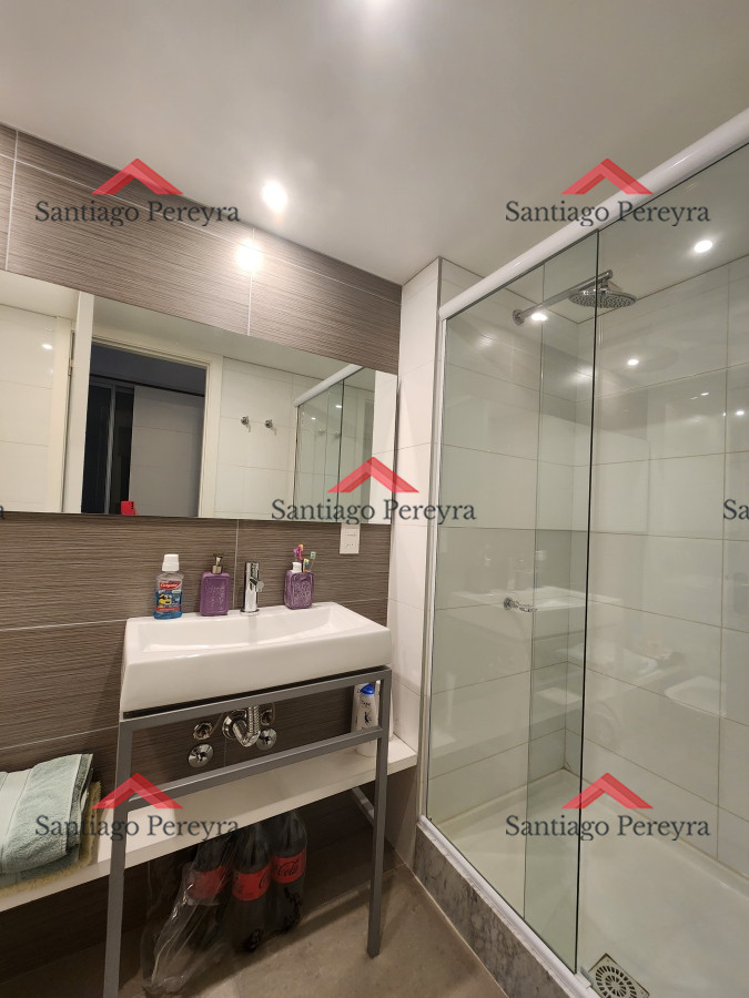 Apartamento ID.16240 - Departamento de 3 dormitorios + dependencia en venta en Torre One, Punta del Este.