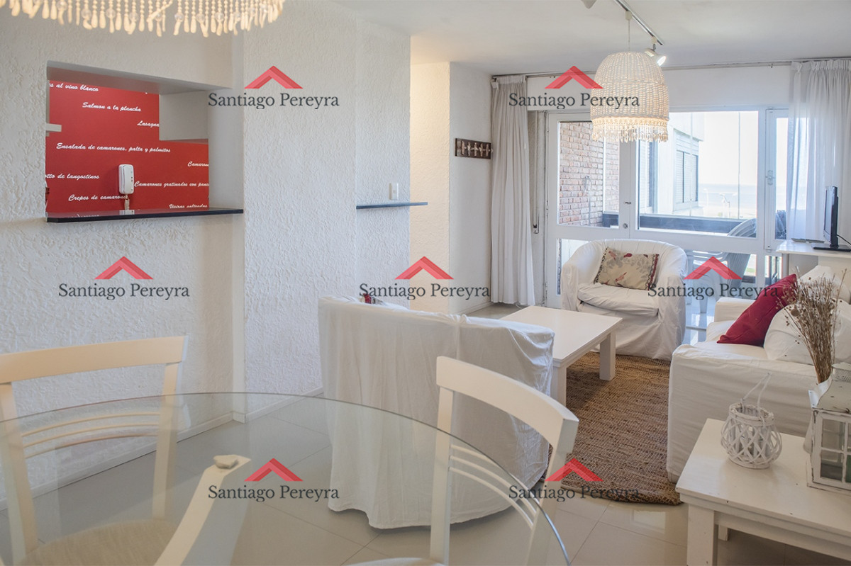 Apartamento ID.15803 - Apartamento en Venta de 2 dormitorios en Edificio Panorama , Punta del este 