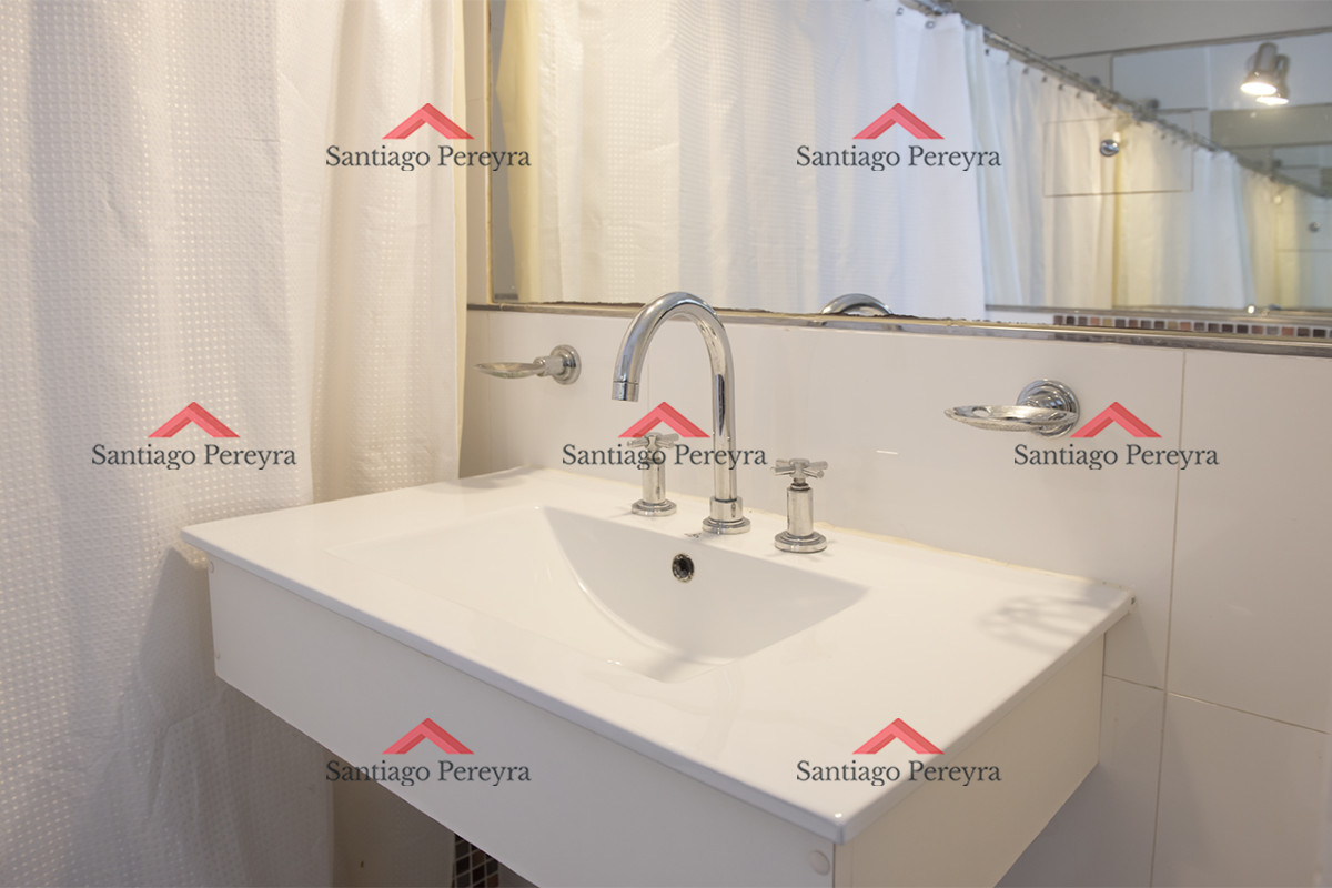 Apartamento ID.15803 - Apartamento en Venta de 2 dormitorios en Edificio Panorama , Punta del este 